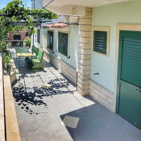 Studio Apartman Noa Appartement Trogir Buitenkant foto